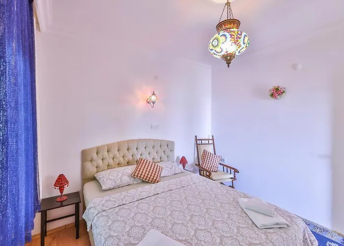 Sesta For 2 People In Center Kaş